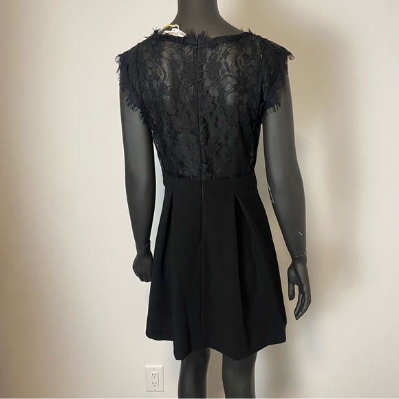 NWT BCBGeneration Womens Lace Inset Dress 10 - Picture 4 of 10